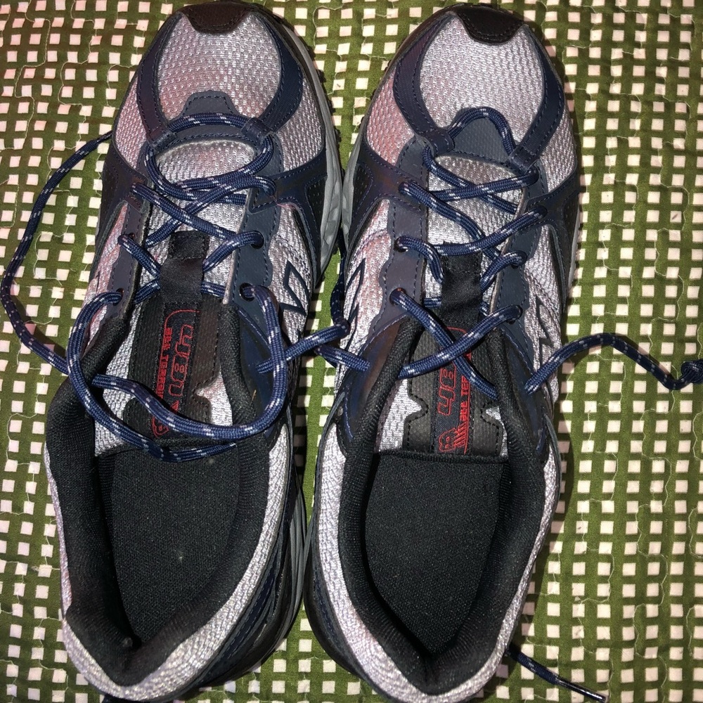 Men’s athletic shoe